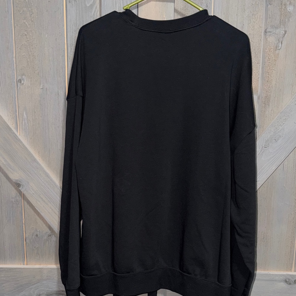 Nike Women's Black Crewneck Sweater - Picture 4 of 5